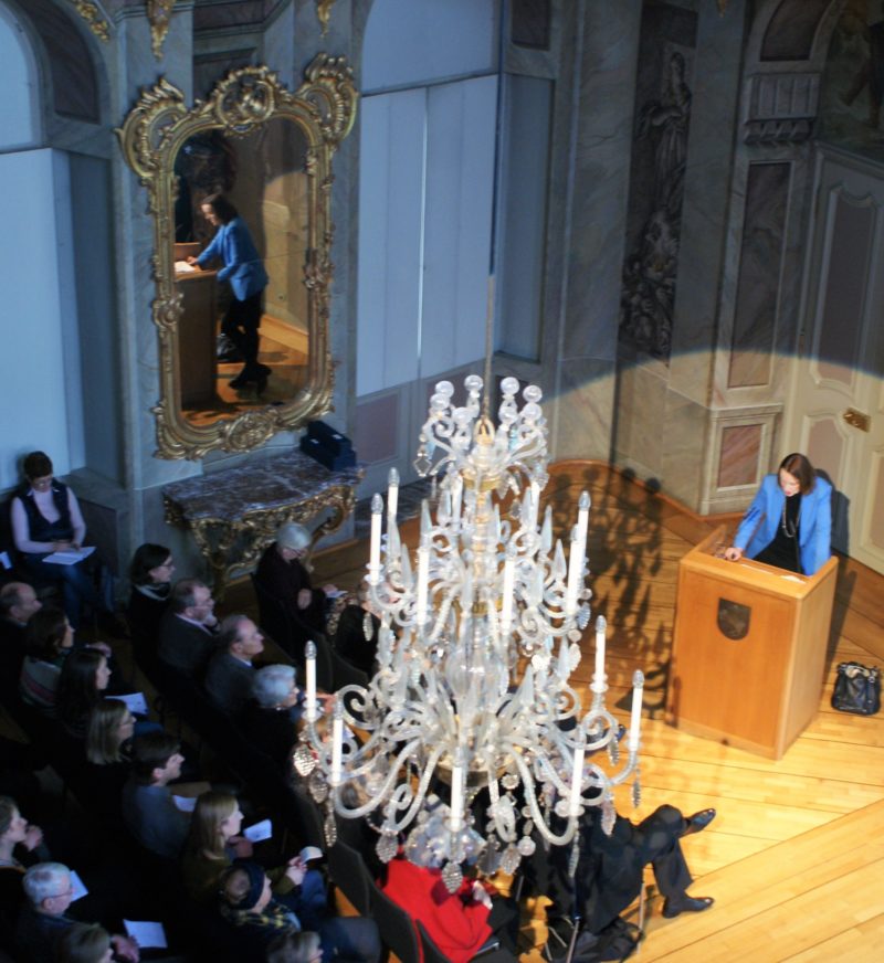 Zur Matinee zum 223. Geburtstag der Annette von Droste-Hülshoff im Erbdrostenhof am 12.01.2020 hielt Prof. Dr. Rita Morrien (Universität Paderborn) den Festvortrag. Foto: Claudia Ehlert.