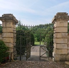 Am Sonntag, 23. August 2020, führt Baronin Dr. Mechthild Frfr. Raitz von Frentz durch ein ein verstecktes Kleinod westfälischer Gartenkunst. Copyright: Mechthild Raitz von Frentz